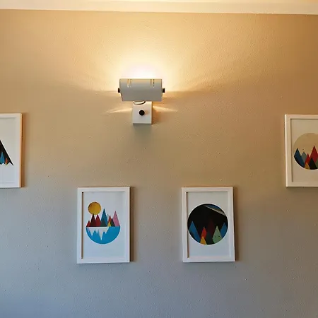 Hostdomus - Color Apartament